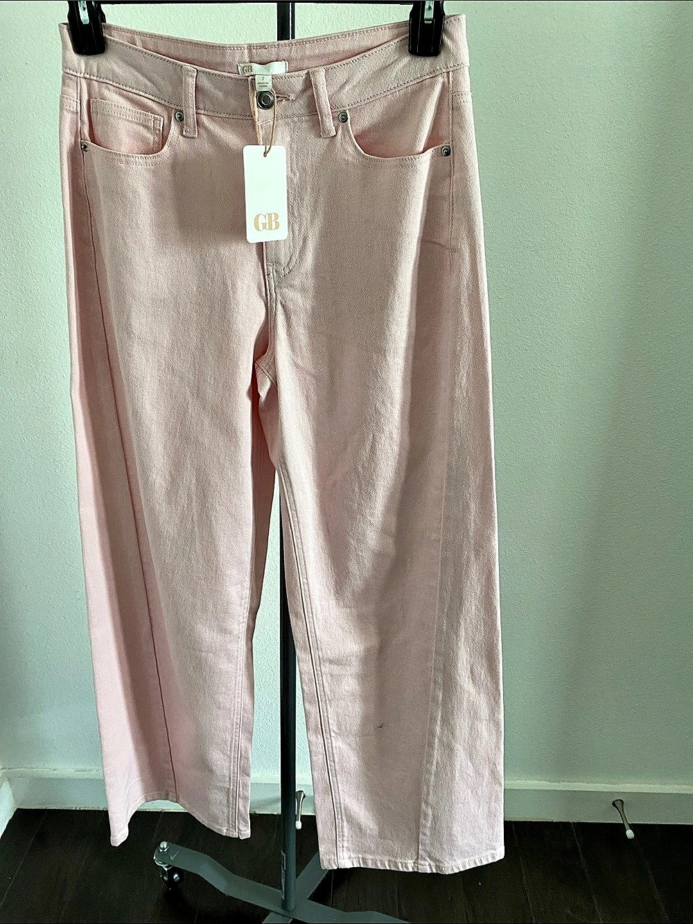 GB Straight Leg Jeans in Pink Size 7 NWT